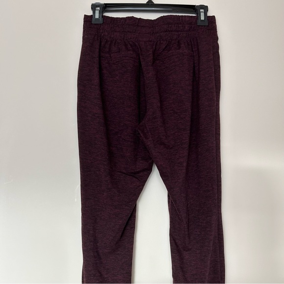 GAP Fit Tech Jersey Workout Joggers - Picture 7 of 13